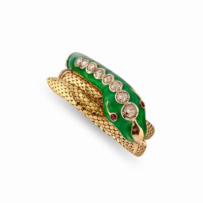 Bracciale in oro giallo 18k con smalto verde, rubini e diamanti