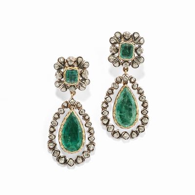 Orecchini con smeraldi e diamanti, oro giallo 18k e argento, XIX Secolo