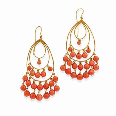 Orecchini in oro giallo 14k con corallo a goccia