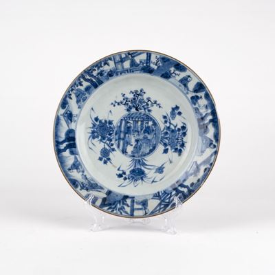 Piatto in porcellana blu e bianca, Cina, XVIII secolo