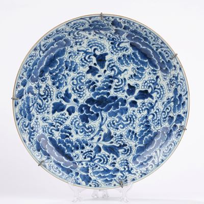 Piatto ovale in porcellana bianca e blu, Cina, XIX secolo