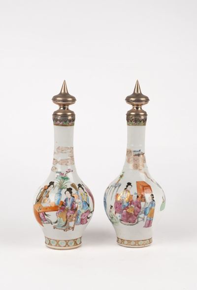 Porcellana, Coppia di vasetti Famiglia Rosa, Cina, secolo XX, montati in argento