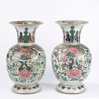 Cina, Coppia di vasi in porcellana Famiglia Rosa, inizio secolo XX