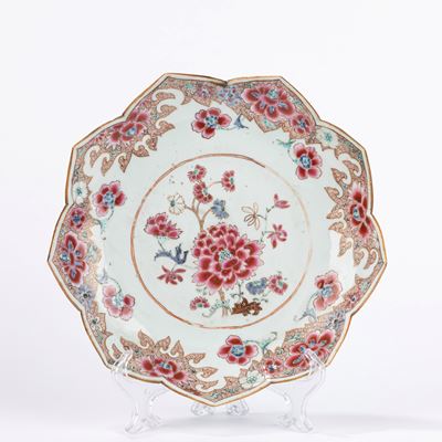 Ciotola in porcellana, famiglia rosa, decorata a motivi floreali, Cina, XIX secolo