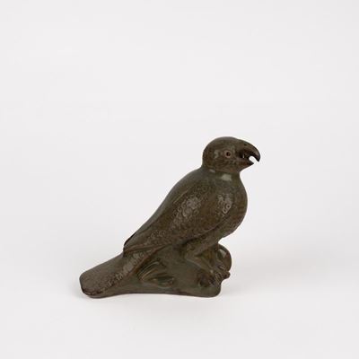Rapace in ceramica celadon, Cina, XIX secolo