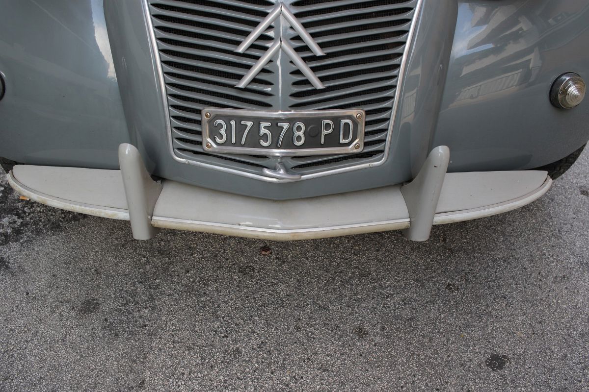 Citroën 2CV AZ (Citroën)