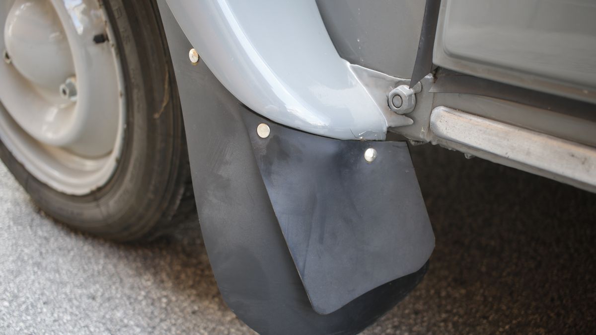 Citroën 2CV AZ (Citroën)