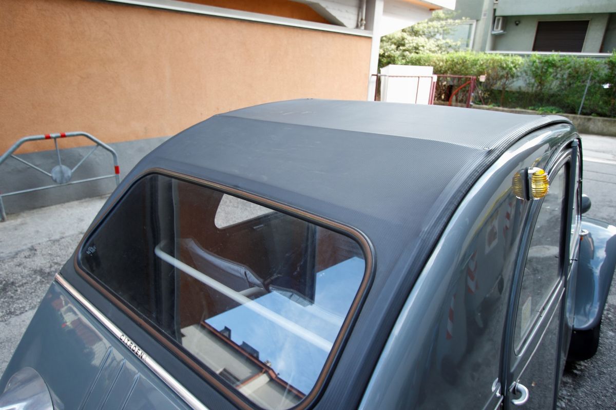 Citroën 2CV AZ (Citroën)