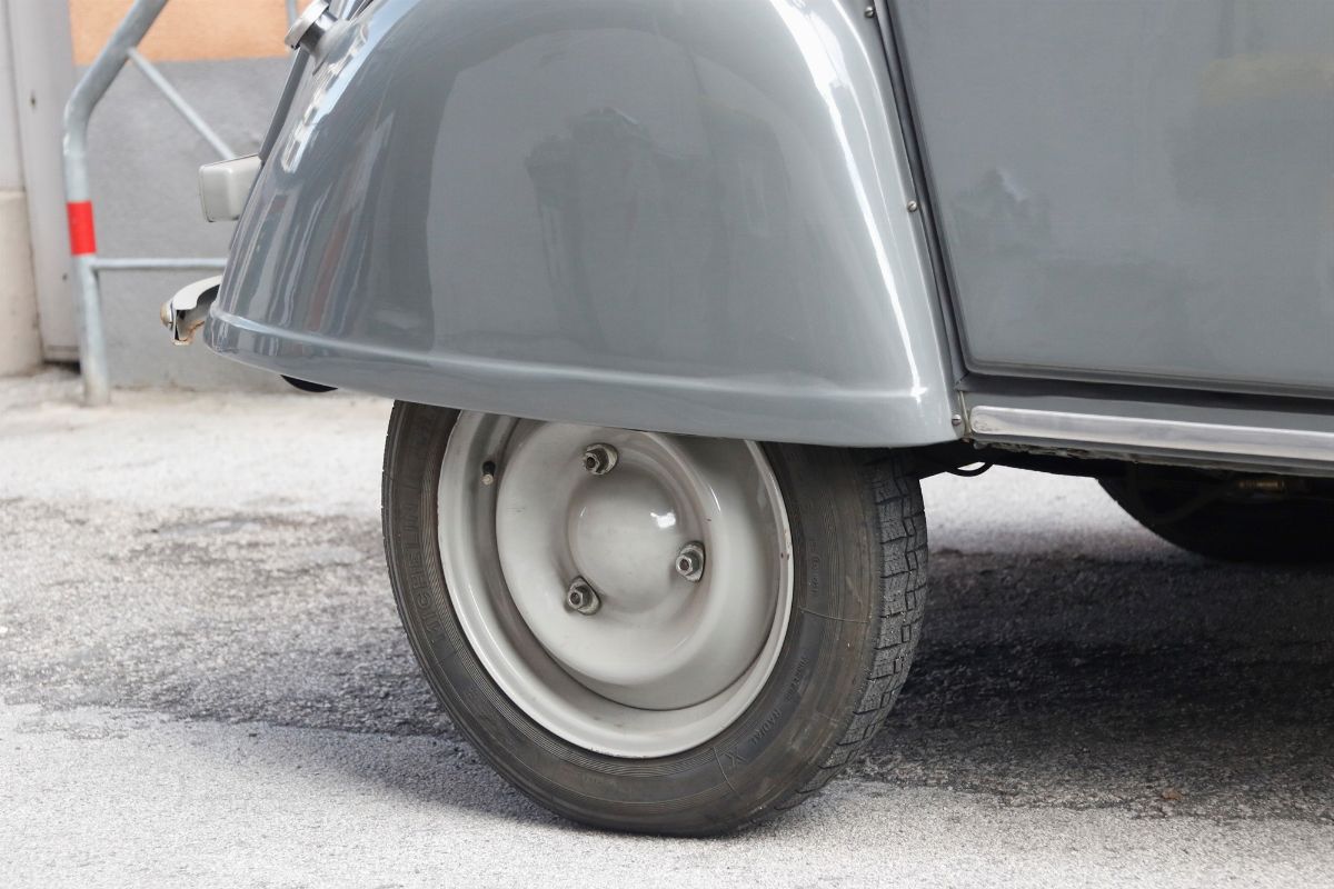 Citroën 2CV AZ (Citroën)