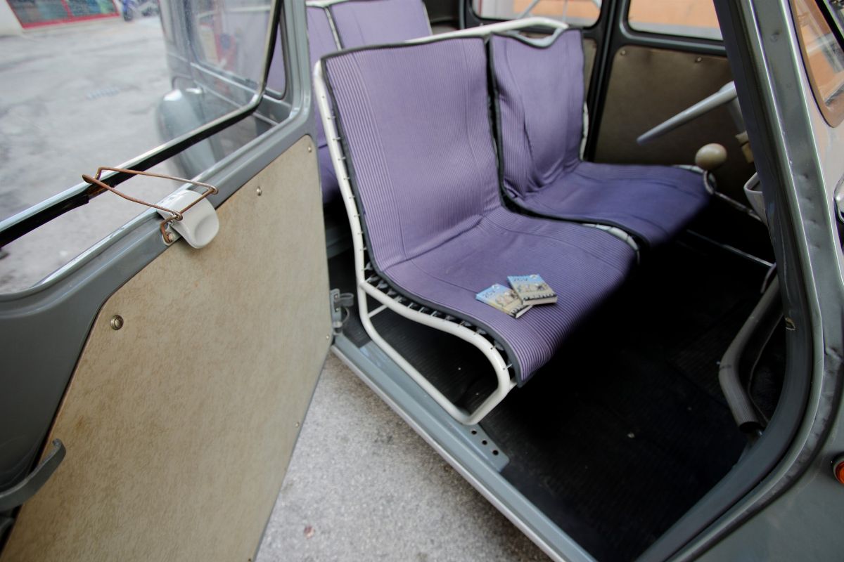 Citroën 2CV AZ (Citroën)