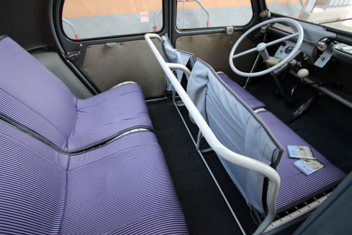 Citroën 2CV AZ (Citroën)