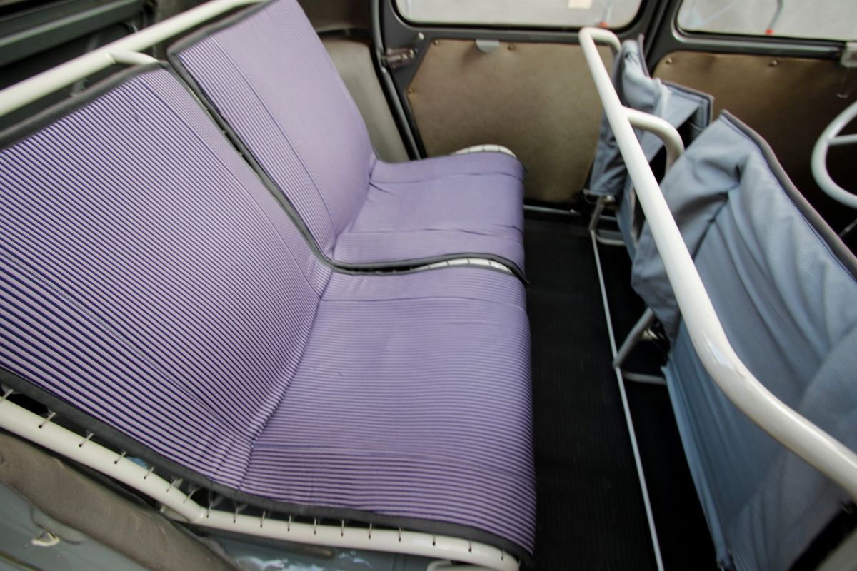 Citroën 2CV AZ (Citroën)