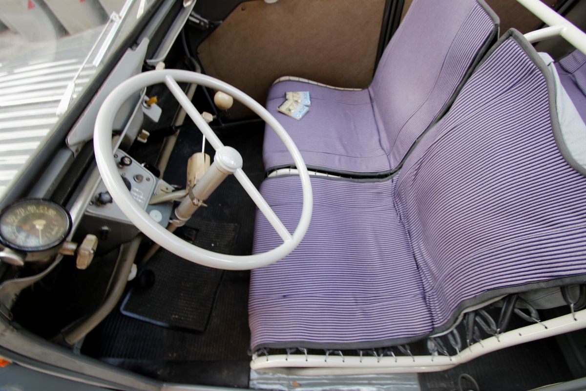 Citroën 2CV AZ (Citroën)