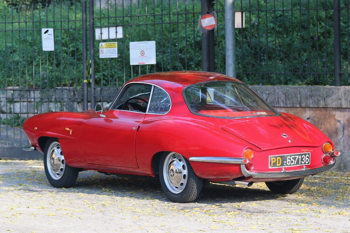 Alfa Romeo Giulietta Sprint Speciale (Bertone)