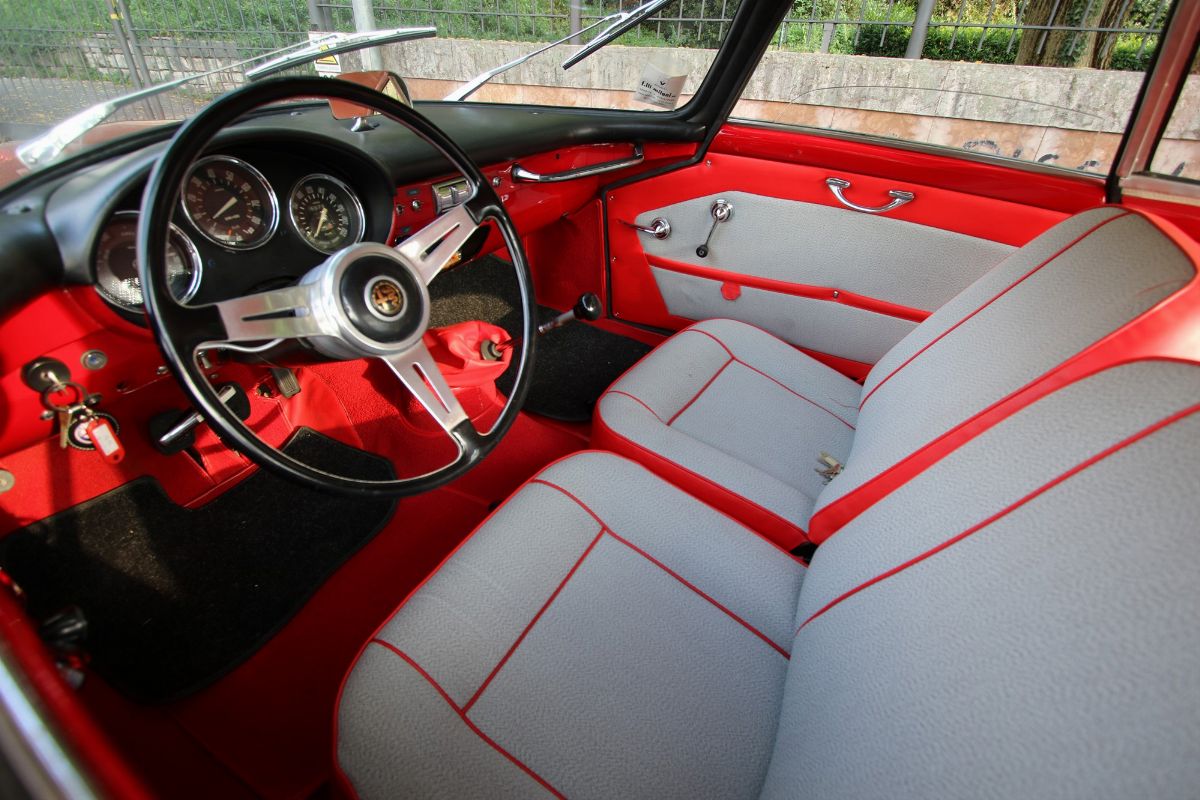 Alfa Romeo Giulietta Sprint Speciale (Bertone)