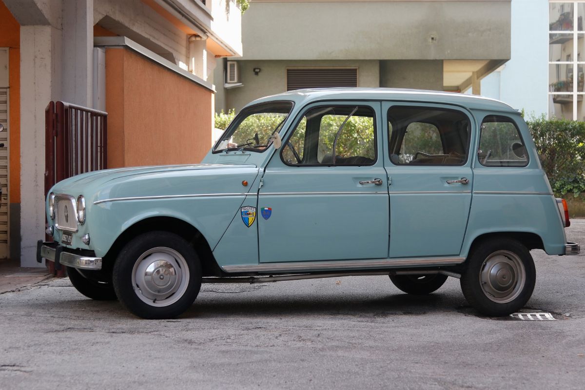 Renault R4L (Alfa Romeo)