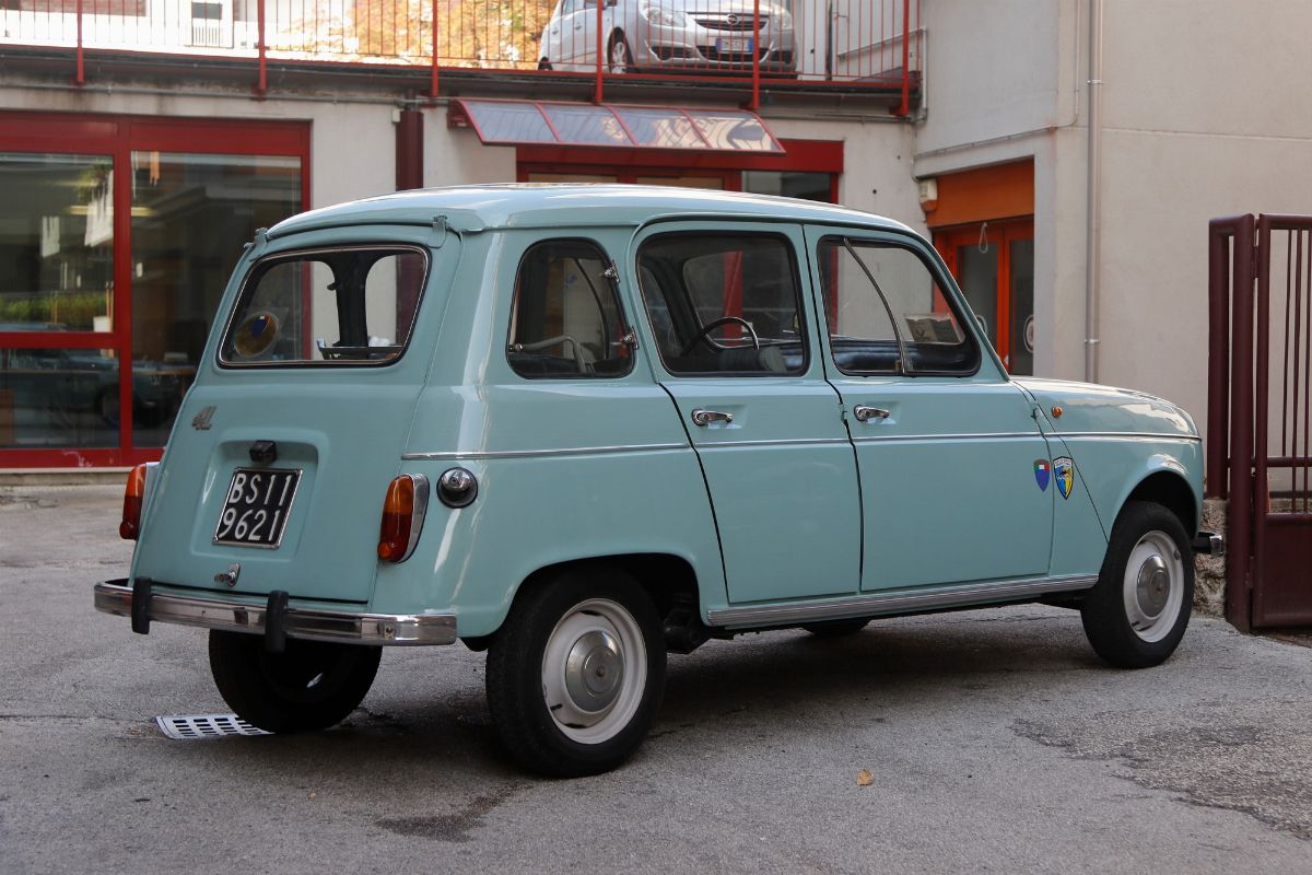 Renault R4L (Alfa Romeo)