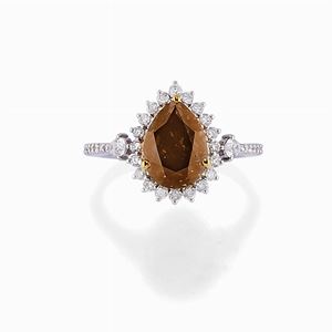  - Anello con diamante naturale fancy brown