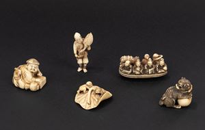 ☼FIVE IVORY NETSUKE/OKIMONO