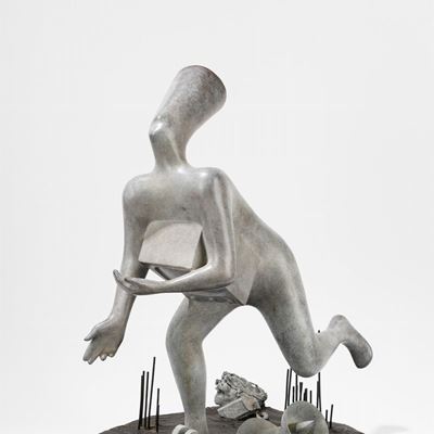 Scultura in bronzo a patina chiara