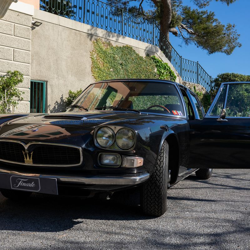Quattroporte (Carrozzeria Alfredo Vignale & C.)