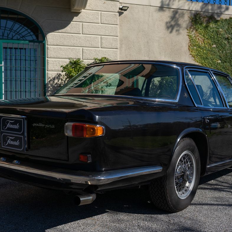 Quattroporte (Carrozzeria Alfredo Vignale & C.)
