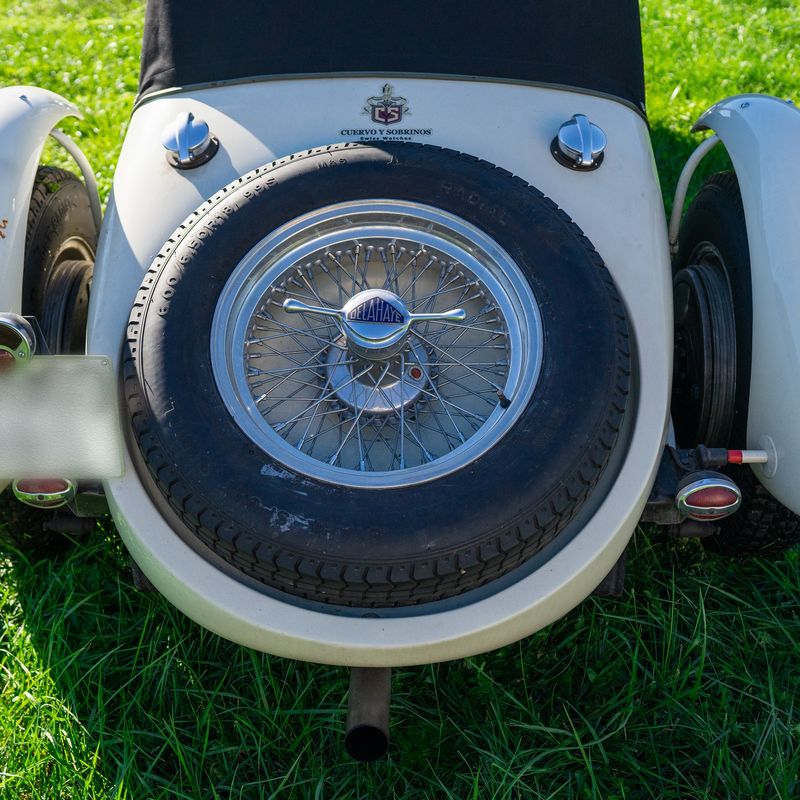 134/135 (in Figoni et Falaschi style)