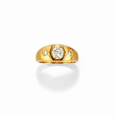 Anello in oro giallo 18k con diamanti