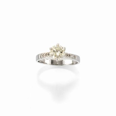Anello con diamante, oro bianco 14k, ct 0,90