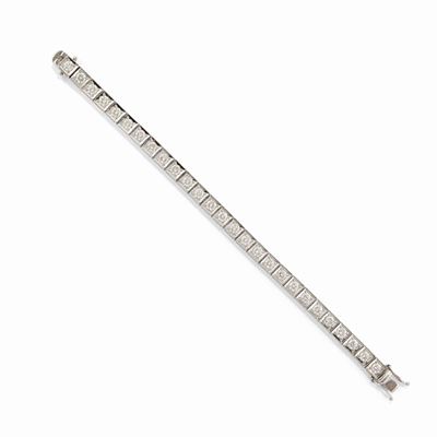 Bracciale tennis in oro bianco 18k con diamanti, circa 5,50 ct