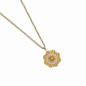  - Collana con pendente